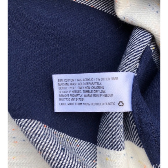 Men’s Blue and white checker long sleeve - Picture 3 of 3